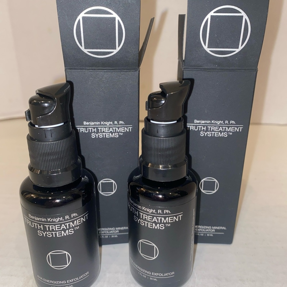 Truth Treatments AHA energizing mineral exfoliate
